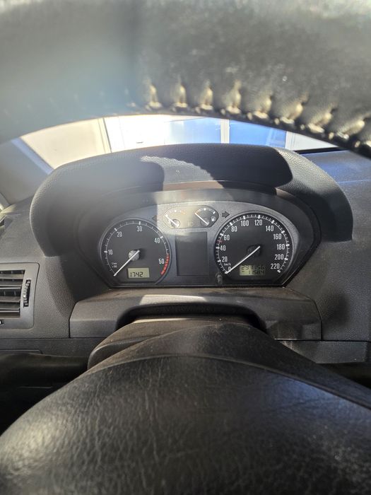 Vând Skoda Fabia – Economică și Fiabilă