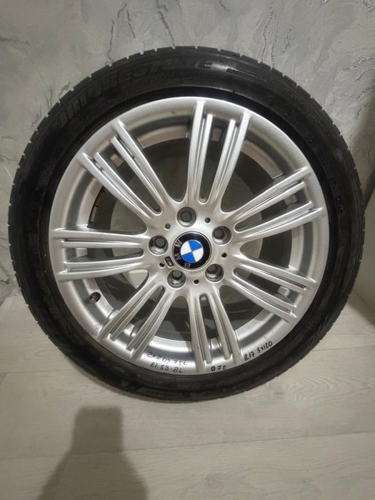 Продам диски бив R17 разноширокие