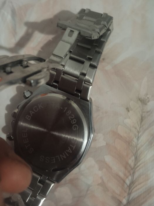 Часы очен хорошое