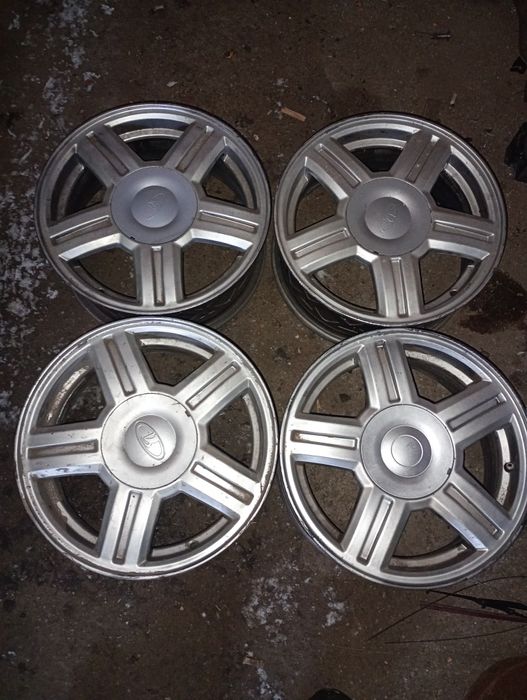 Продам торусы 15R  в хорошем состоянии. Не гнутые, не кривые, не варен