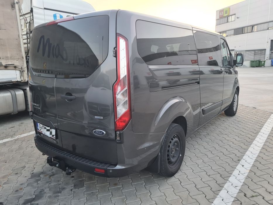 Vand Ford Transit Custom L2H1 ( varianta lunga )