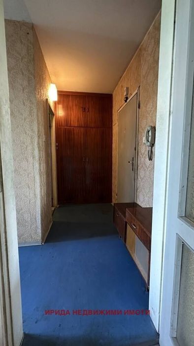 Тристаен апартамент в Младост 1