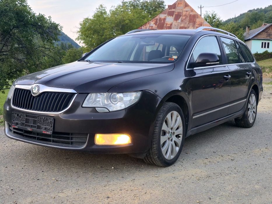 Skoda Suberb 2.0 tdi DSG 140 cp an 2011