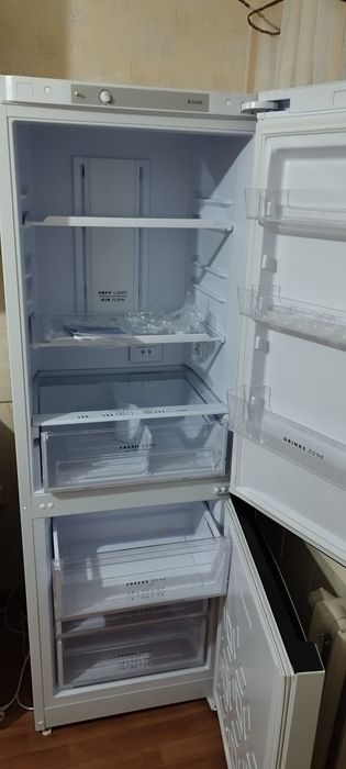 Холодильник Бирюса 820NF