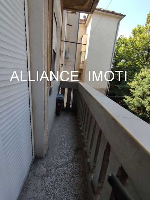 Дава се под наем Двустаен апартамент в София, Оборище - 72 кв.м за 459 € - Снимка #12