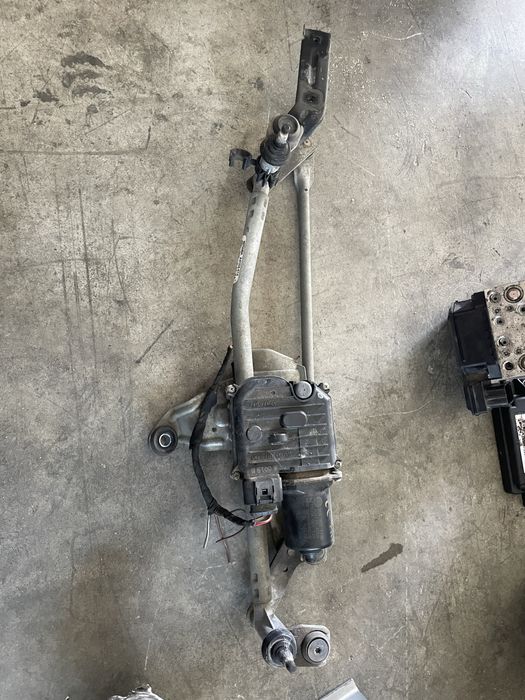 Ansamblu stergatoare VW golf 5 6 passat CC facelift b6 jetta octavia 2