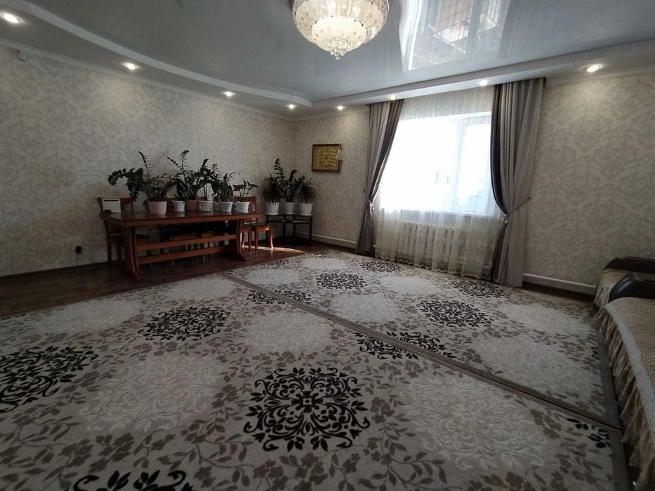 Продам 1 ковер в отличном состоянии