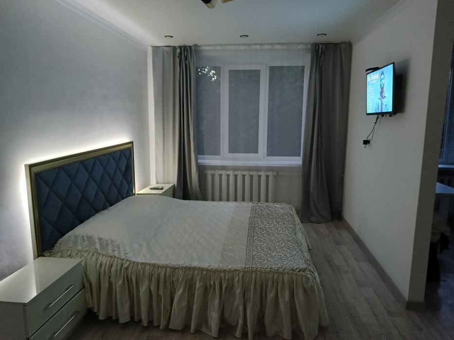 Сдается 1 комн квартира посуточно