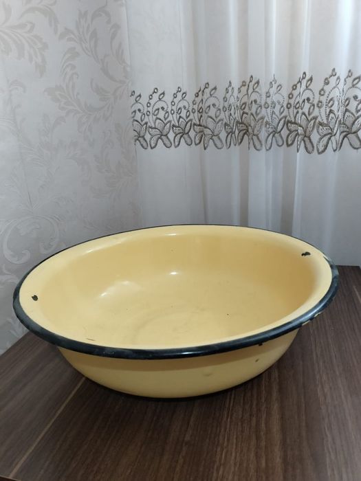 Таз эмалированный