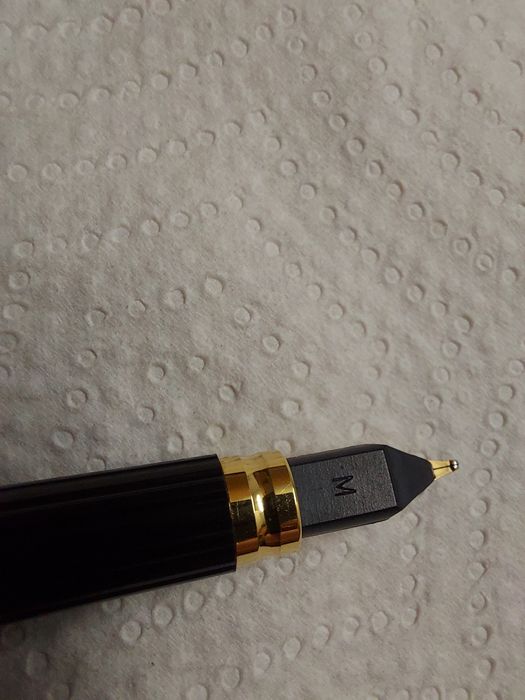 Stilou Waterman Executive penita aur 18k