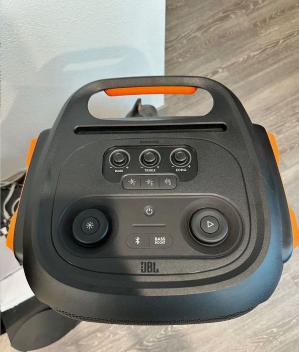 Vand boxa jbl 710 800W RMS
