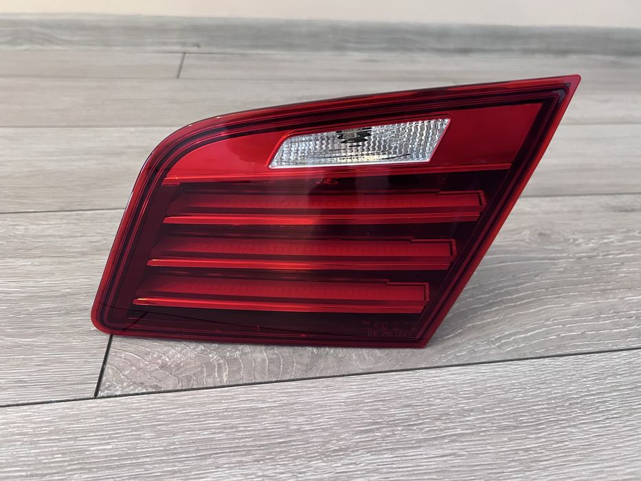 Far dreapta + Stop dreapta Bmw F10 LCI - Originale- De Europa!