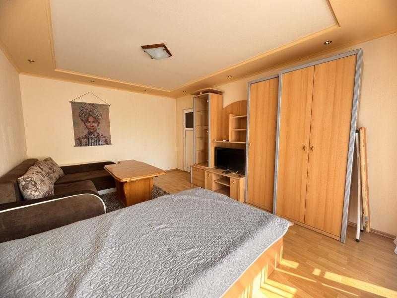 Дава се под наем Тристаен апартамент в Бургас, Славейков - 75 кв.м за 433.5 € - Снимка #6