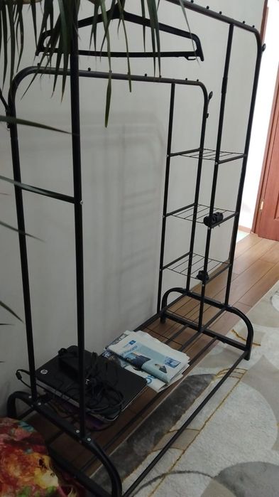 Шкаф для вешалки