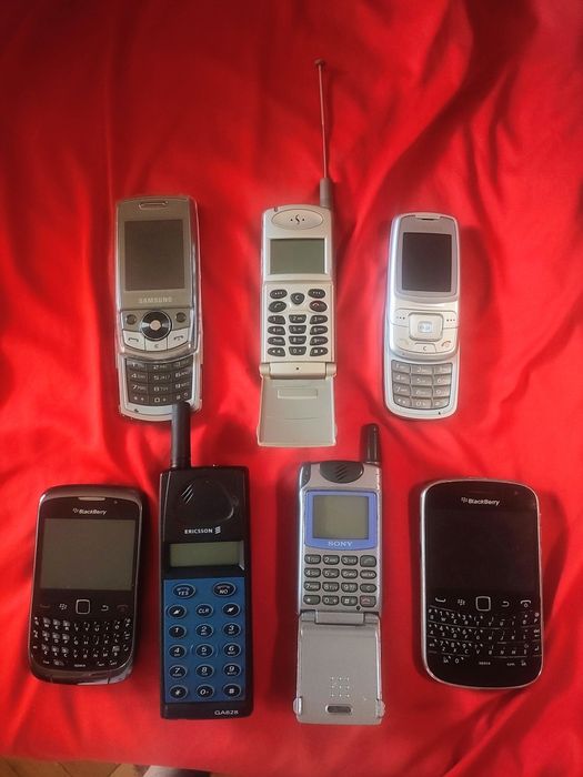 Telefoane vintage perfect funcționale( orice rețea)