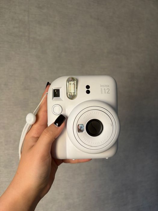 Фотоаппарат instax 12 mini