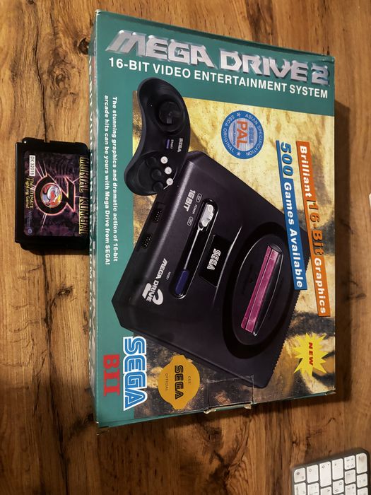 Продаю Sega с картриджем