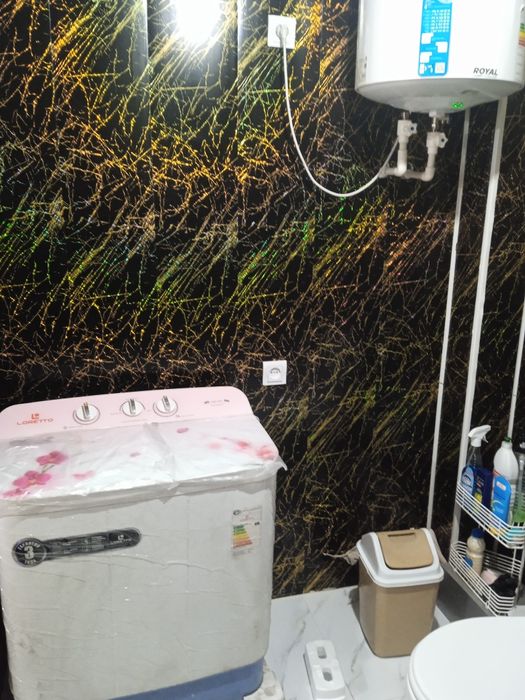 Хивада 3 хоХива вакзал ёнида 3 хонали квартира  СОТИЛАДИ срочно 340