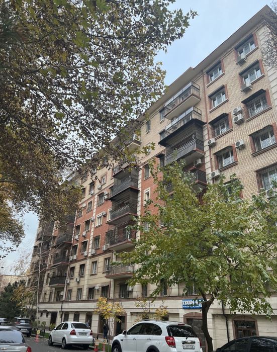 ЦУМ-Сдается ф новая 2-х комнатная квартира в престижном районе