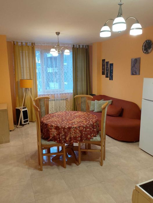 Дава се под наем Двустаен апартамент в София, Център - 55 кв.м за 598.23 € - Снимка #1