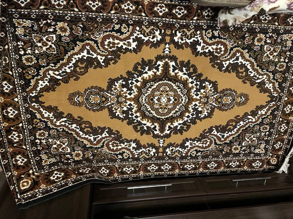 Ковёр 220 на 130 новый