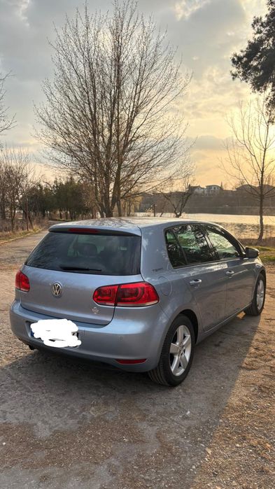 VOLKSWAGEN Golf 2010 — imagine 2