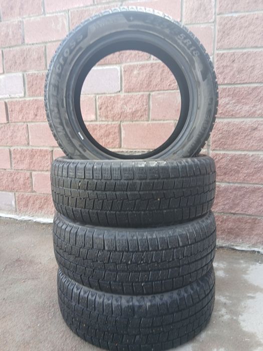 Продам б/у шины липучки