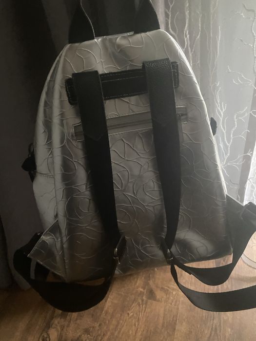 Дамска раничка сребро