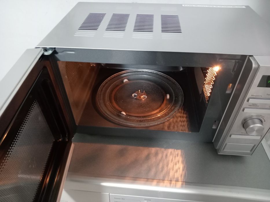 Микроволновая печь микроволновка