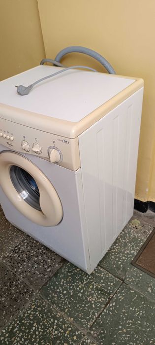Пералня whirlpool FL 5105