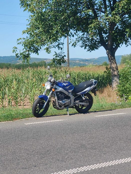 Vând motocicletă Suzuki GS 500 E din 2003
