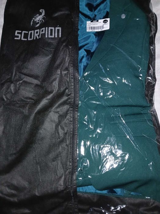 Vand costum barbati