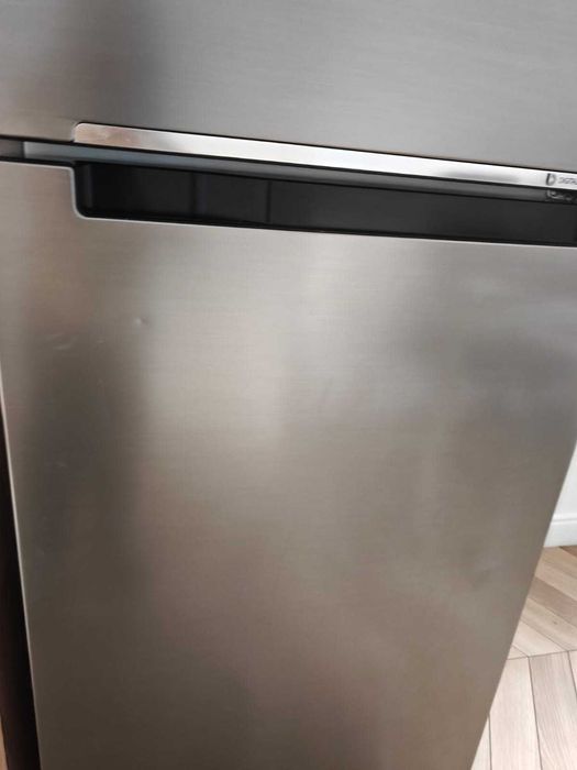 Frigider Samsung RT38K5530S9