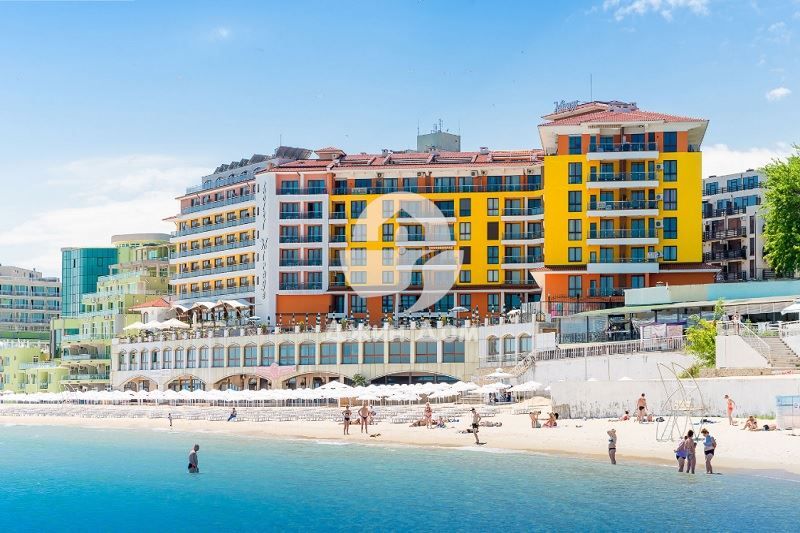 Продава се Тристаен апартамент в Несебър - 91 кв.м за 1869 €/кв.м - Снимка #11