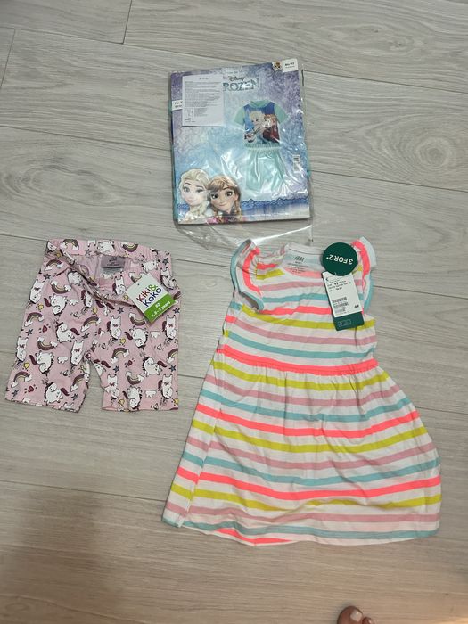 Lot de vara pentru fetite de 9-12 luni - rochita, iegari, costum baie