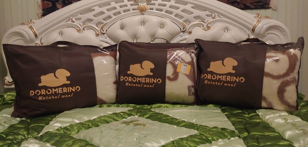 Продам комлект одеяло и две подушки