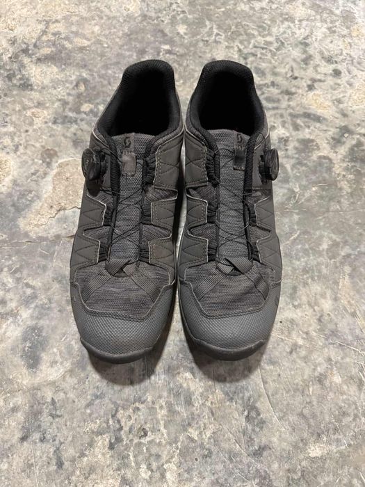 Колело и екипировка