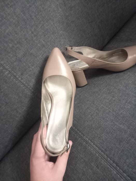 Pantofi cu toc de vara