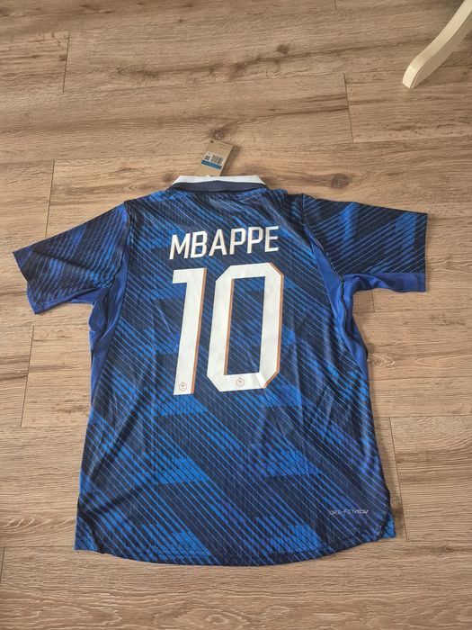 Vand tricou fotbal,Franta,cu Mbappe