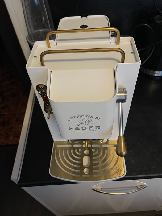 Кафемашина Faber Pro Deluxe с хартиени дози