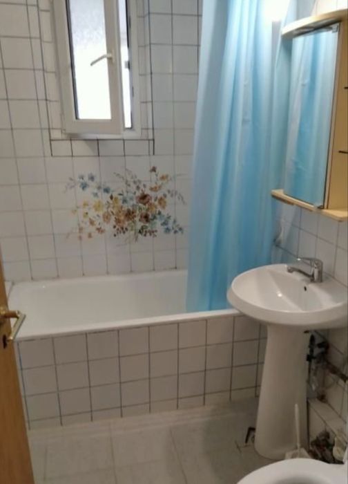 Proprietar inchiriez