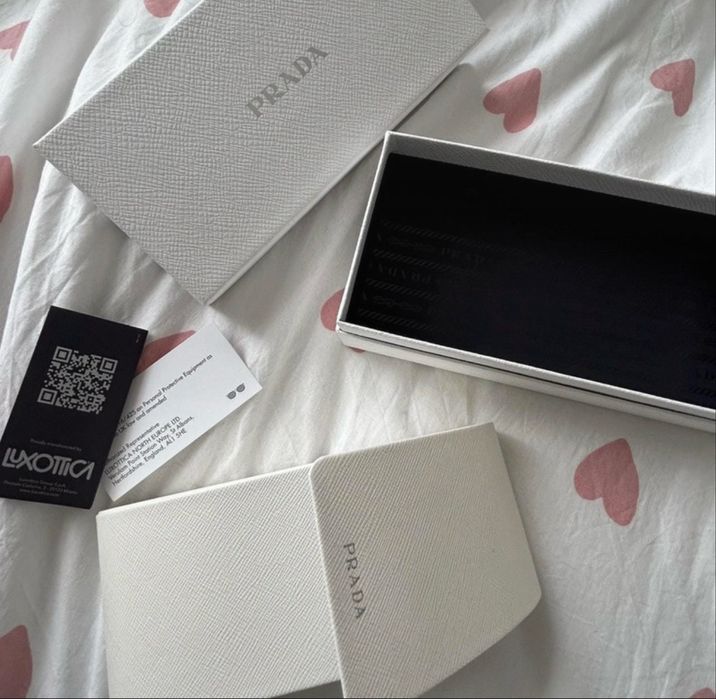 Ochelari PRADA !