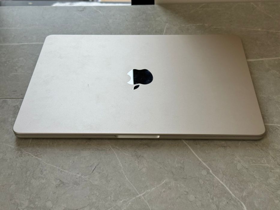 MacBook M3 ноутбук