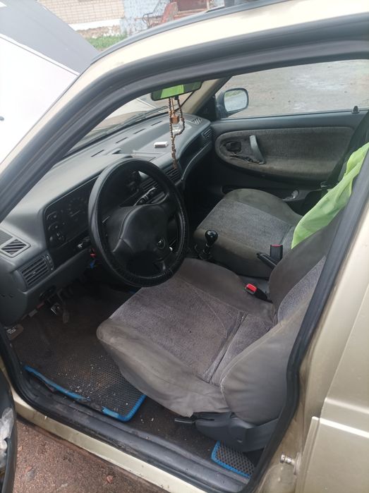 Продам нексию 1 8кл