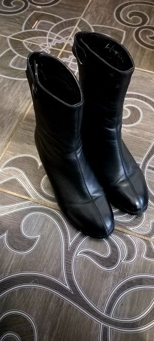 Челси,осениий сапоги,и кроссовки