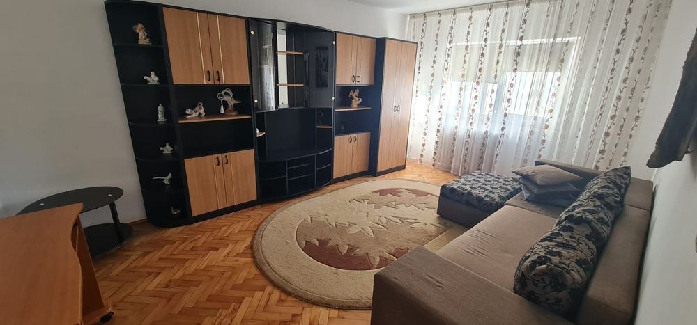 Inchiriez apartament Gherla