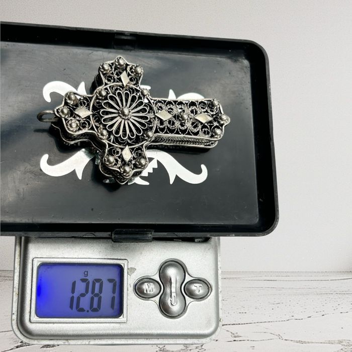 Филигранен сребърен кръст висулка