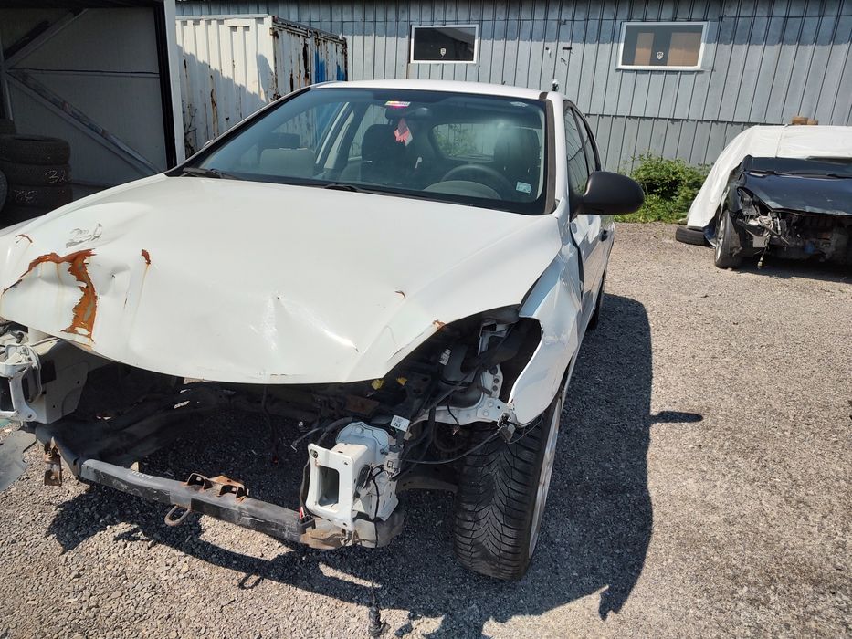 Hyundai i30 1.4i на части