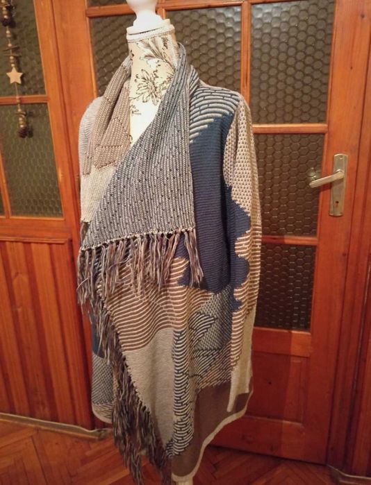 Cardigan damă oversize.