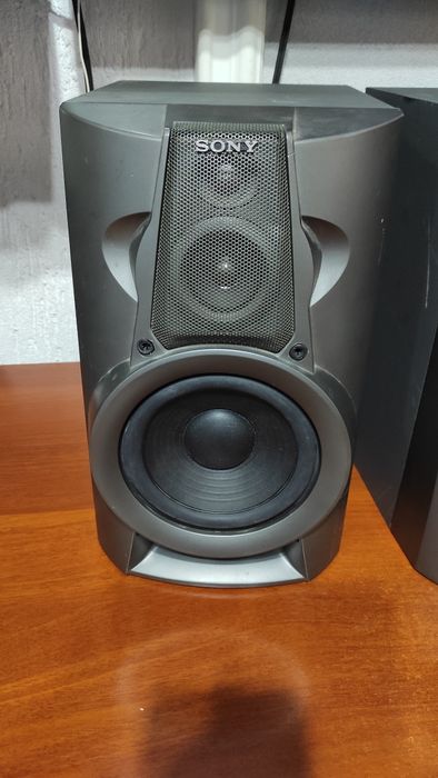 Колонки SONY с динамиками
